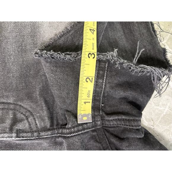 Old Navy Womens 12 Black Gray Button Fly Cutoff Shorts High Rise OG Straight - Picture 8 of 8